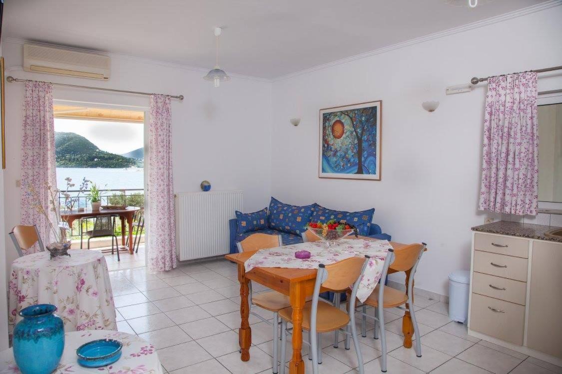 Dimosthenis Apartments נידרי מראה חיצוני תמונה