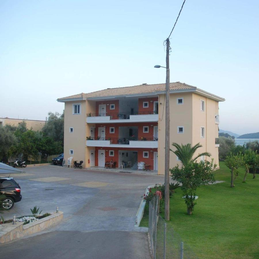Dimosthenis Apartments נידרי מראה חיצוני תמונה